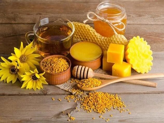 蜂蜜是提高男性效力的最有效的民间疗法之一。